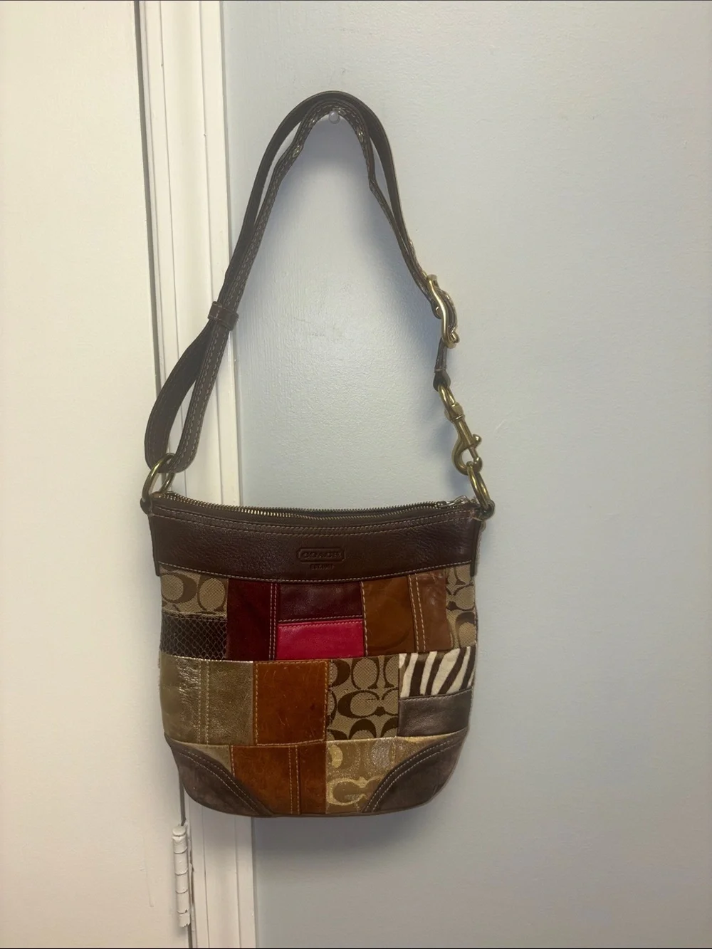 Vintage Coach Y2K Limited Edition Crossbody or shoulder bag # 10435